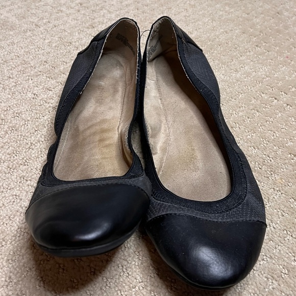 Relativity Black Flats Size 9 - Picture 1 of 5